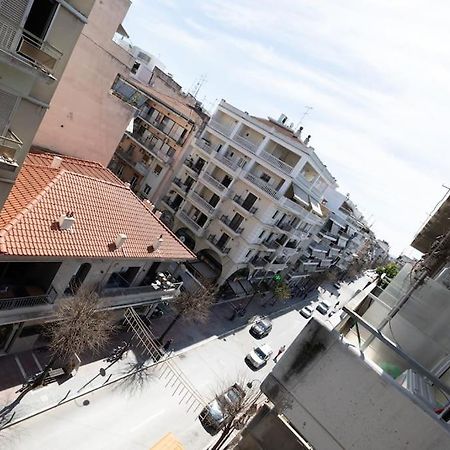 Apo-Zachari Elegant Apartment Larissa Exterior foto